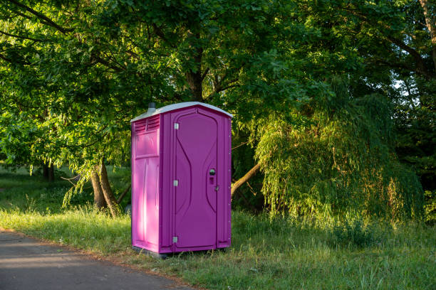 Best Porta potty rental near me  in Paris, MO